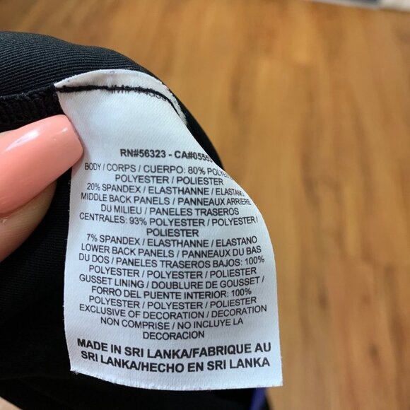 Nike Pro Black & Blue Hypercool Flash Capri Leggings - Picture 8 of 13